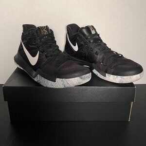 Nike Kyrie 3 BHM Basketball Shoes | Black/White/Gold | Size 8